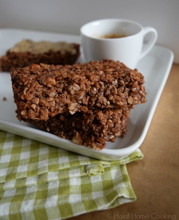 chocolate-2btahini-2bsalted-2bcaramel-2bflapjacks-2boat-2bbars